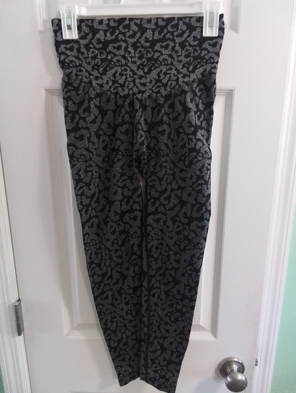 High-Waist Black & Silver Patterned Women’s Leggings